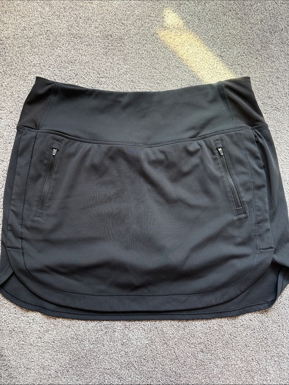 Fairway Golf Skort 16" Athleta Black Performance Skort with Zipper Pockets
